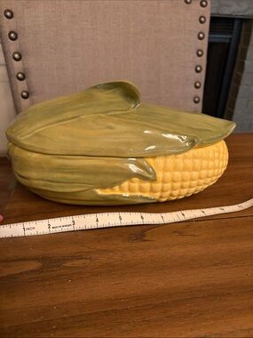 Shawnee pottery Corn-Shaped Ceramic Serving Dish - Yellow and Green